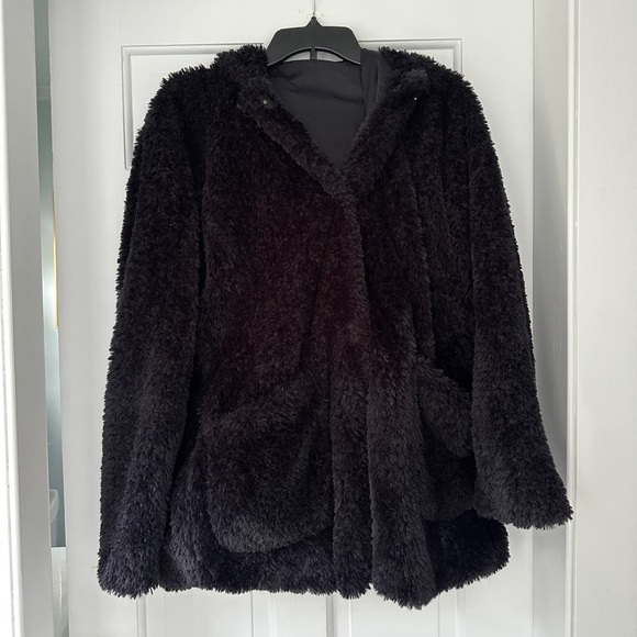 Kenneth Cole Black Warm Winter Faux Fur Jacket in Size Medium - Picture 6 of 13